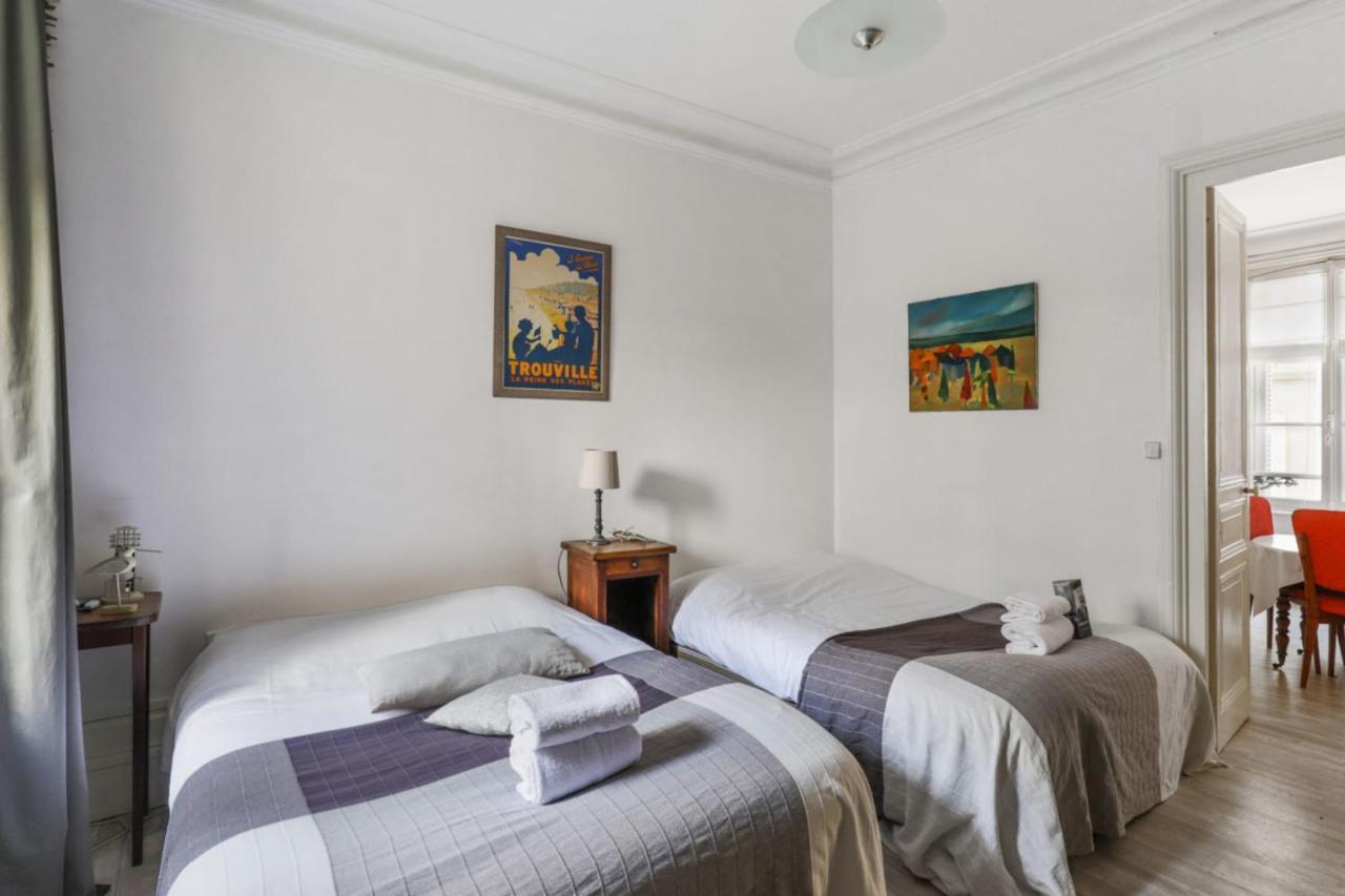 Appartement Des Embruns - Welkeys Trouville-sur-Mer Kültér fotó