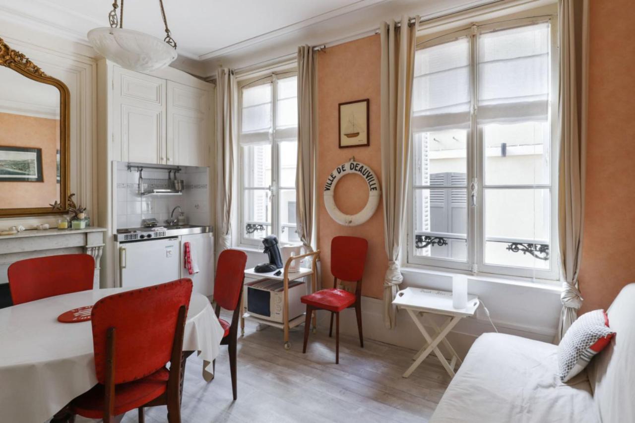 Appartement Des Embruns - Welkeys Trouville-sur-Mer Kültér fotó