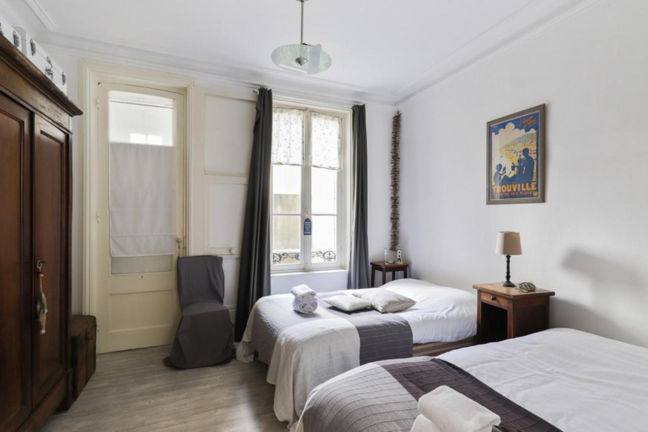 Appartement Des Embruns - Welkeys Trouville-sur-Mer Kültér fotó